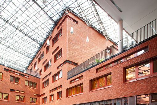 Blick ins Atrium der BIO CITY LEIPZIG